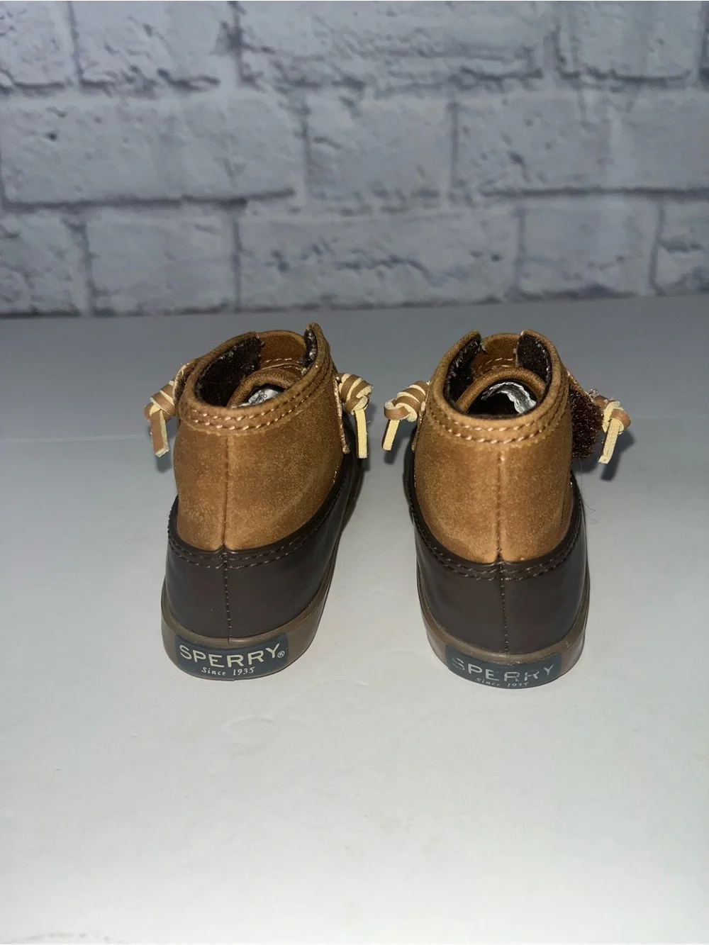 Sperry Baby Boys Brown and Tan Kids Duck Boots size 4